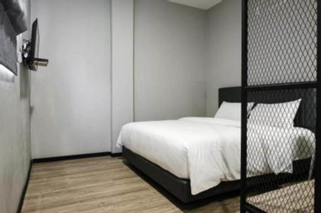 Oyo 568 Rajawali Homestay Palembang Bagian luar foto