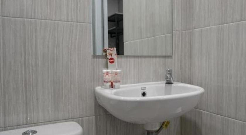 Oyo 568 Rajawali Homestay Palembang Bagian luar foto