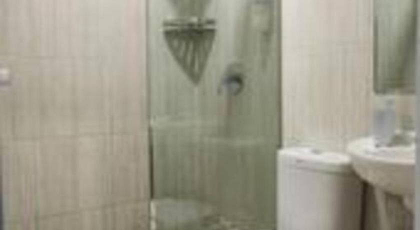 Oyo 568 Rajawali Homestay Palembang Bagian luar foto