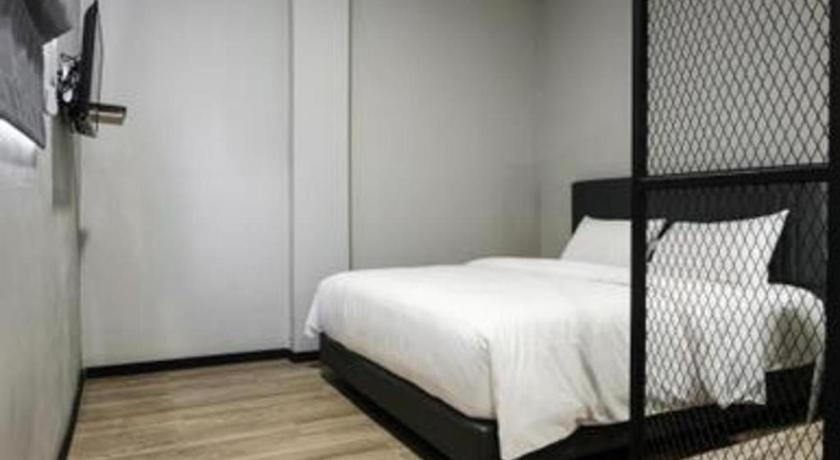 Oyo 568 Rajawali Homestay Palembang Bagian luar foto